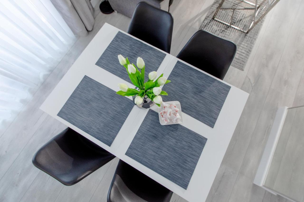 Apartament Linia Komfortu Gardenia Dziwnow Z Widokiem Na Morze Epapartamenty Εξωτερικό φωτογραφία
