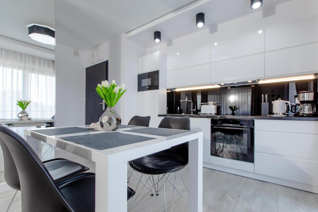 Apartament Linia Komfortu Gardenia Dziwnow Z Widokiem Na Morze Epapartamenty Εξωτερικό φωτογραφία